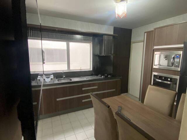 #2611 - Apartamento para Venda em Florianópolis - SC