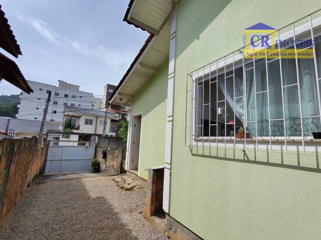 #2642 - Casa para Venda em São José - SC