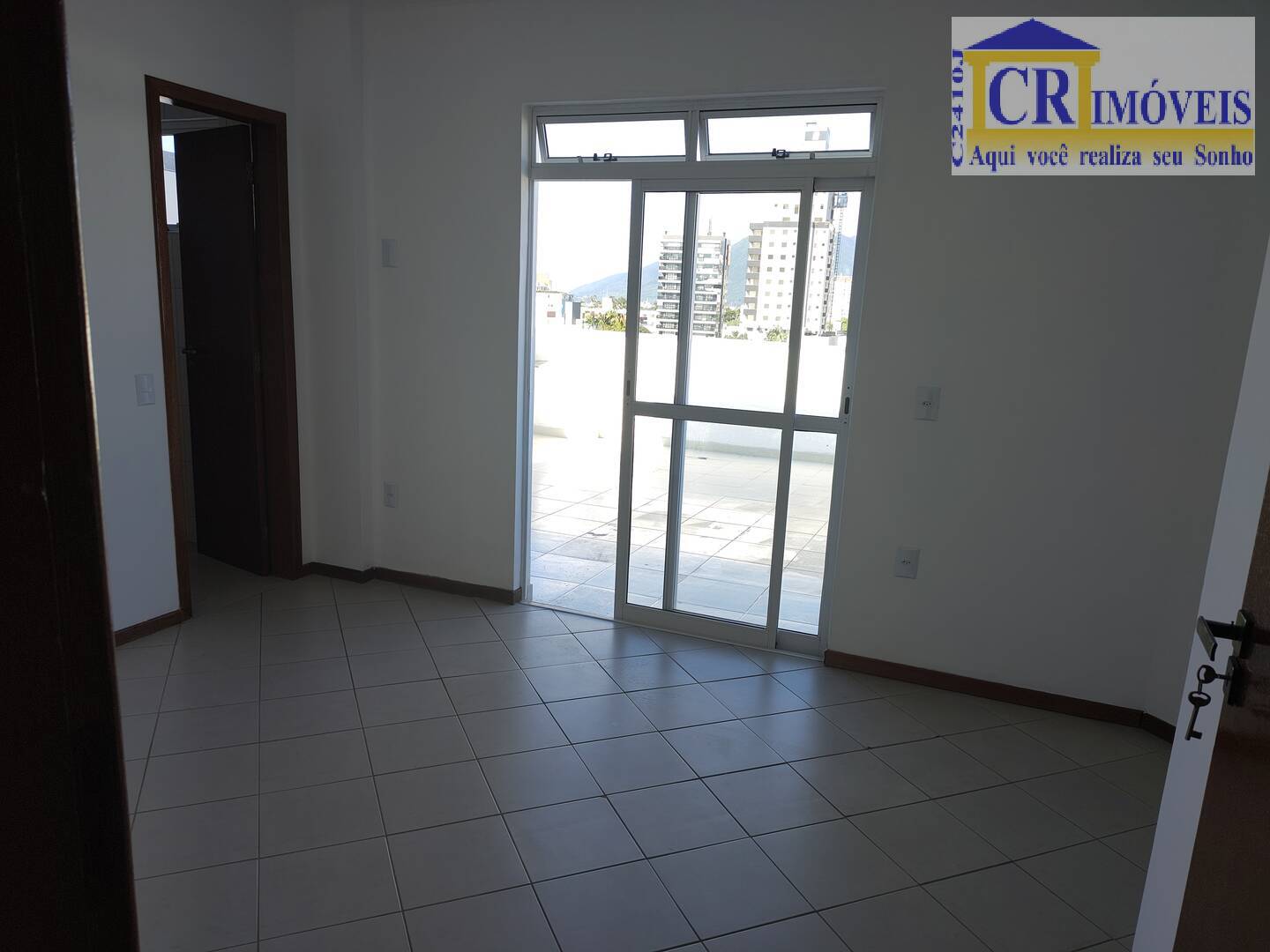 Apartamento à venda com 3 quartos, 130m² - Foto 11