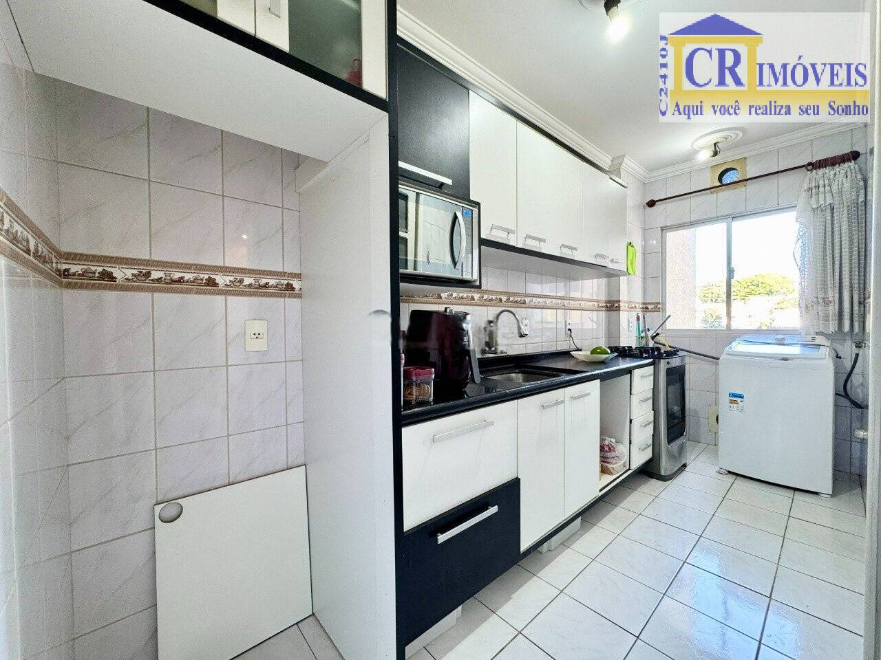 Apartamento à venda com 2 quartos, 58m² - Foto 3