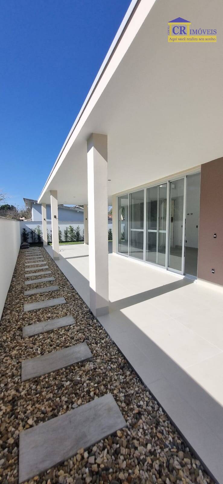 Casa à venda com 4 quartos, 195m² - Foto 4